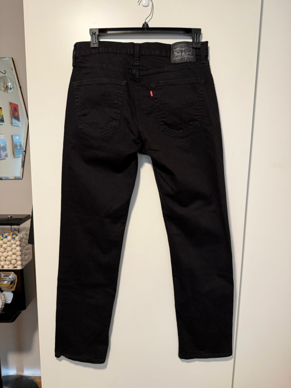 Levi's Men's Black Straight Jeans with Signature Red Tab